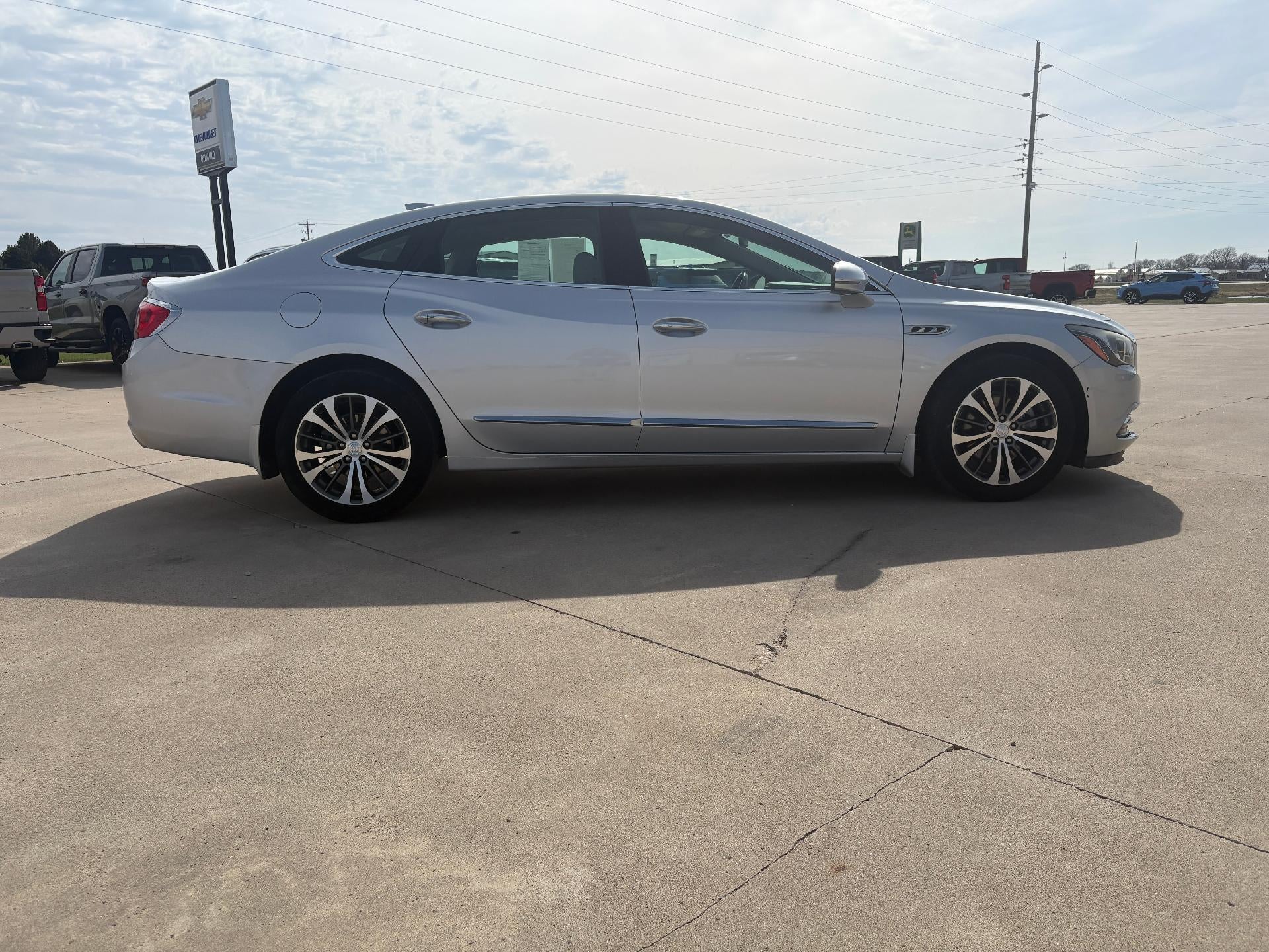 2017 Buick LaCrosse Essence