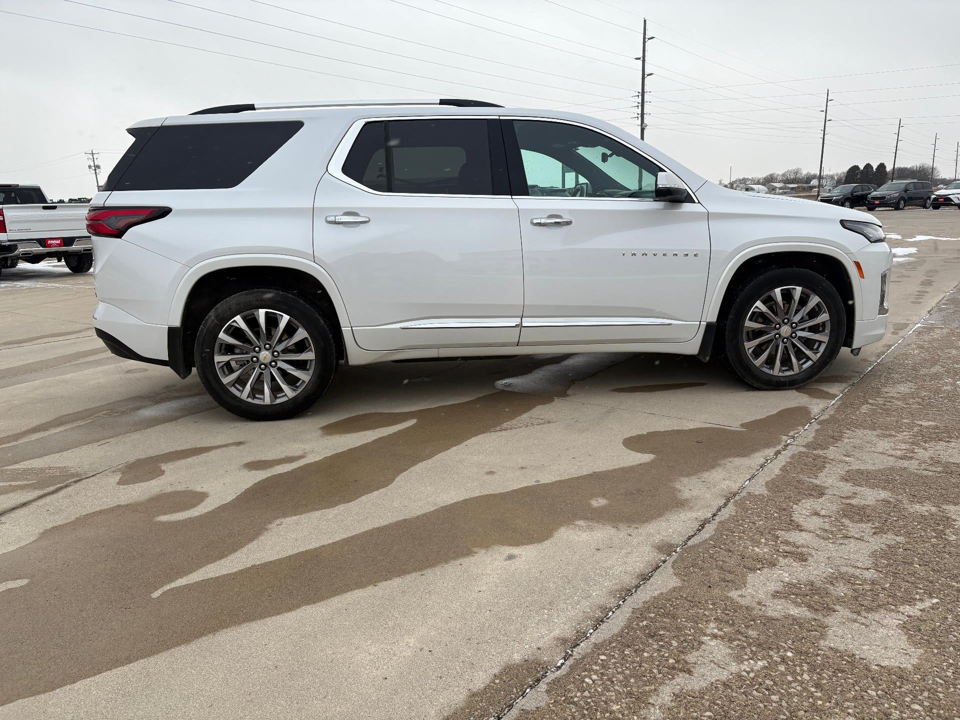2023 Chevrolet Traverse Premier