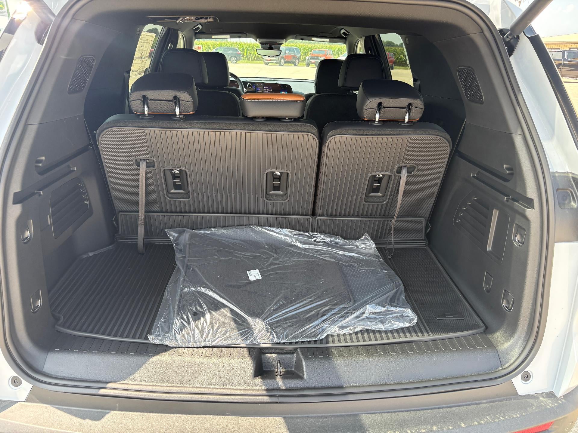 2027 Chevrolet Traverse AWD Z71