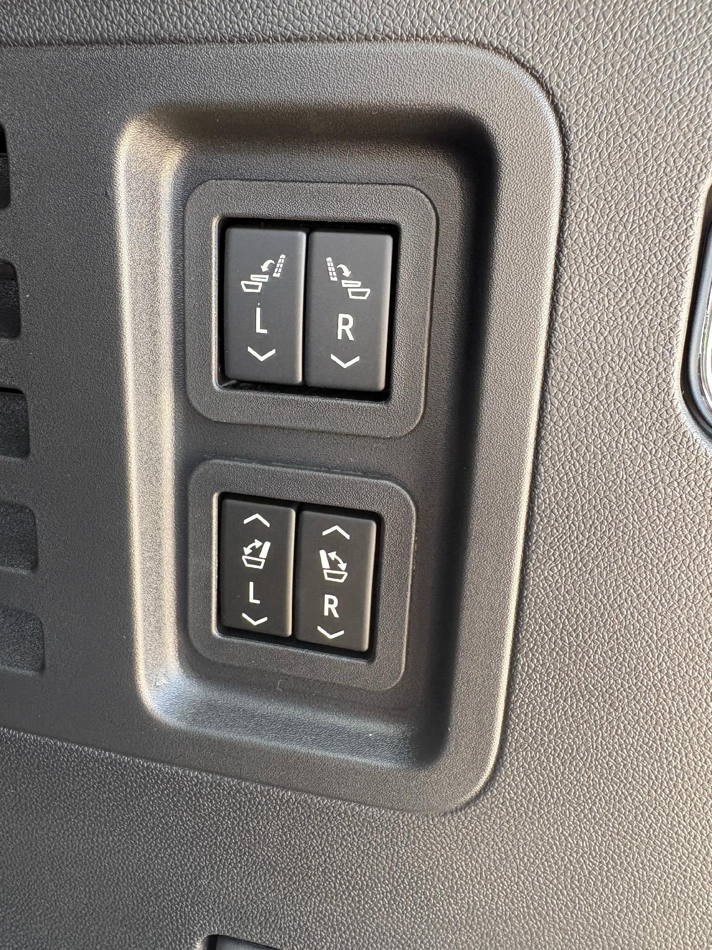 2026 Chevrolet Traverse AWD RS