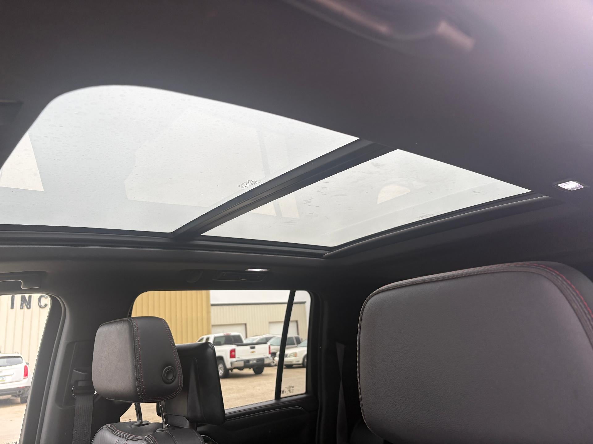 2024 Chevrolet Suburban RST
