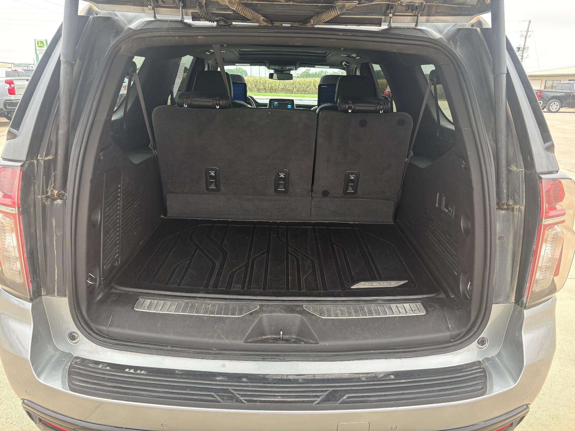 2024 Chevrolet Suburban RST