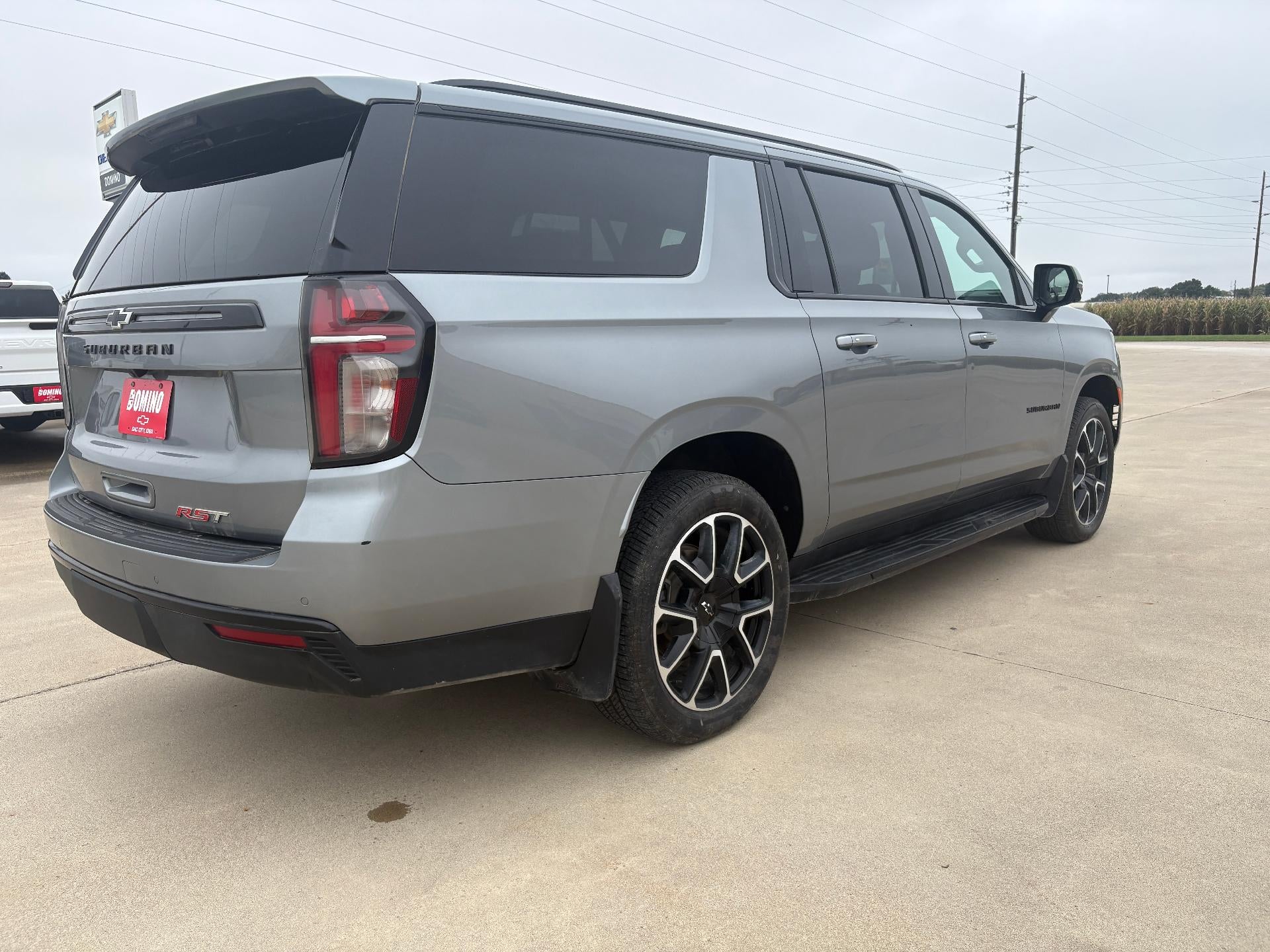 2024 Chevrolet Suburban RST