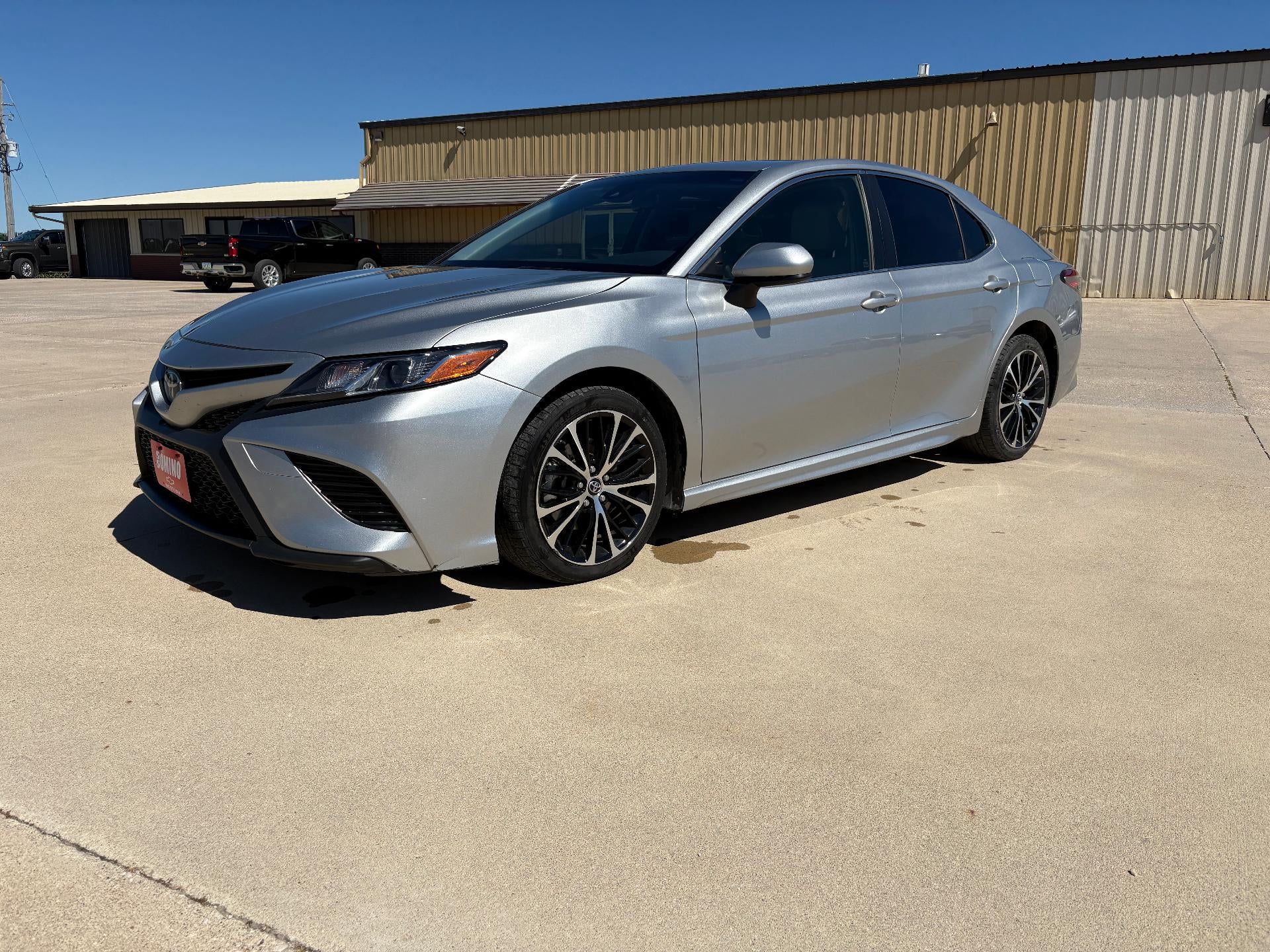 Used 2018 Toyota Camry SE with VIN JTNB11HK3J3032583 for sale in Sac City, IA